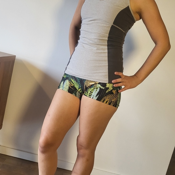 Sport top - Picture 2 of 5